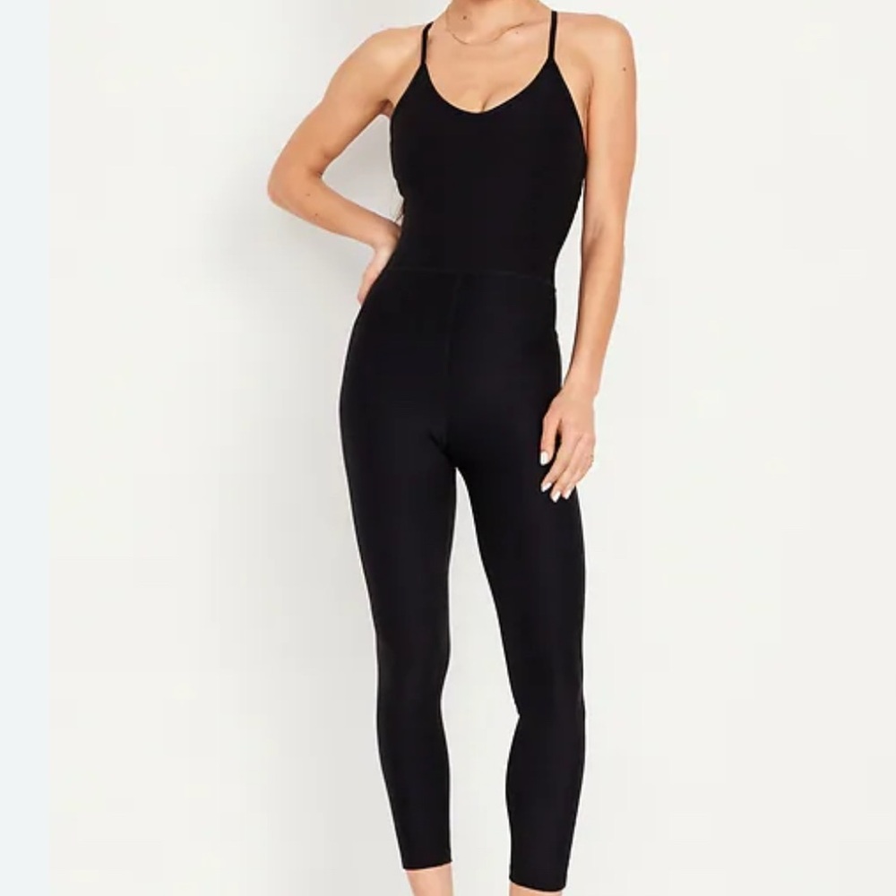 Old Navy Sleeveless 7/8 Bodysuit